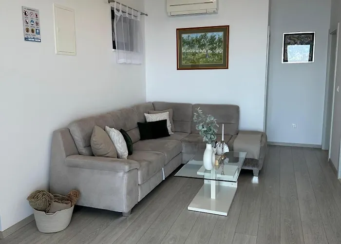 Matic Vila Makarska